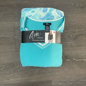 Aria Collection stretch micro fleece pajama set (teal paisley)